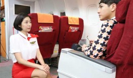 诱人飞行完整在线观看,空中奇遇，尽在云端之上